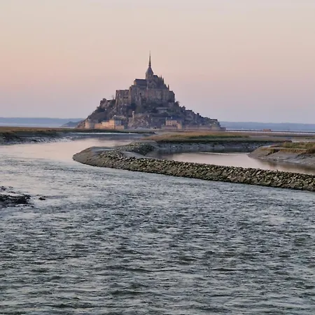 住宿加早餐酒店 La Maison Du Mont Saint Michel 蓬托尔松